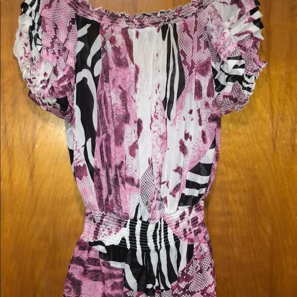 ⚜️Pink zebra print top - Picture 4 of 4